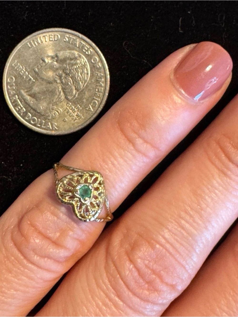Vintage 10k Yellow Gold Filigree Heart Emerald Ring